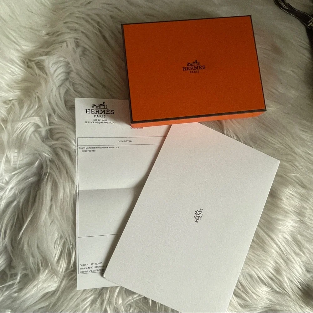 New Hermès So Black Bearn Compact monochrome Wallet